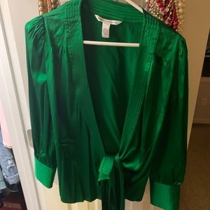 Diane vonfurstrnberg green silk wrap top